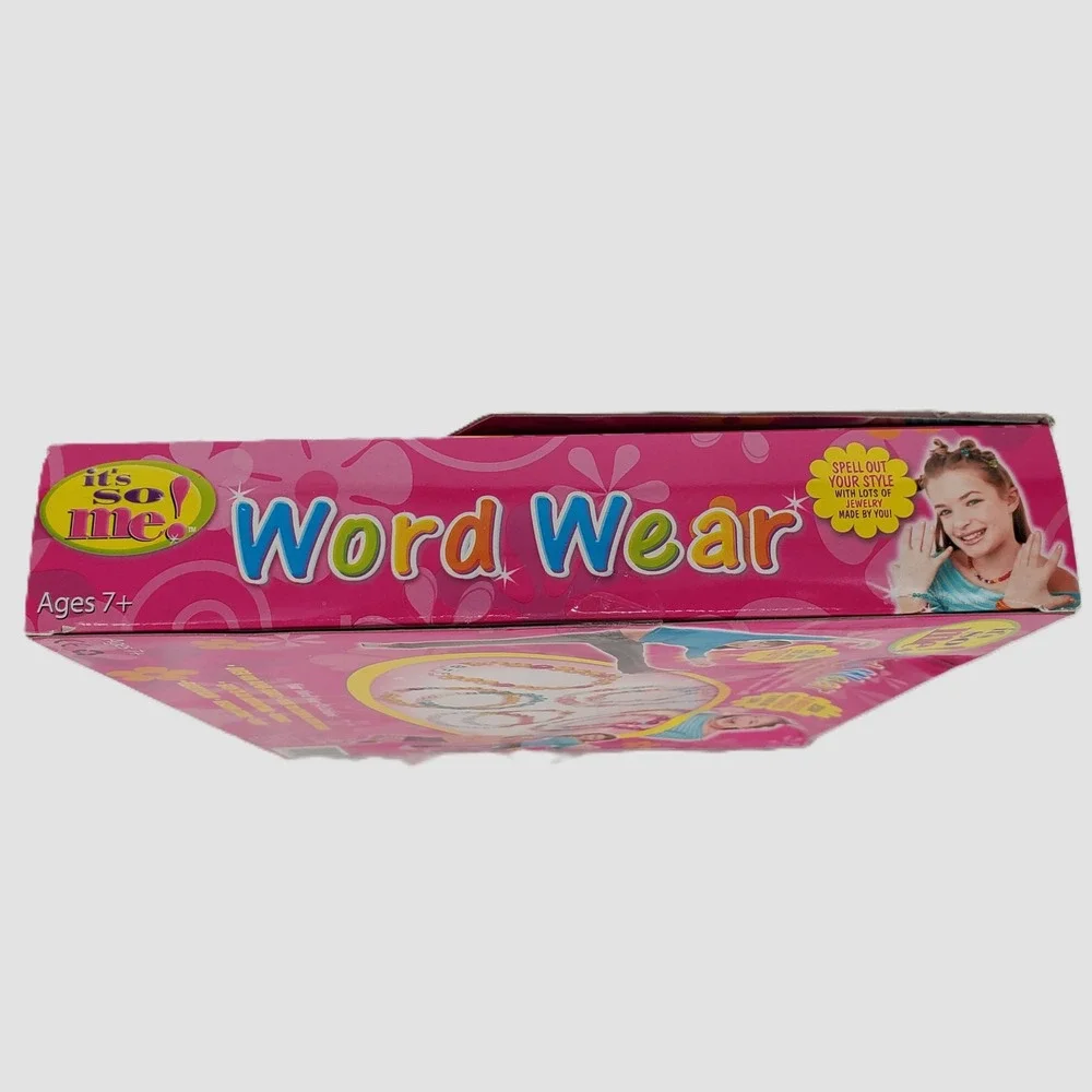 It's So Me! Word Wear Jewelry Kit Over 1100 Beads Y2K‎ DIY Craft Set 2004 New